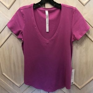 Lululemon Love Tee New with Tag Hyacinth Size 4